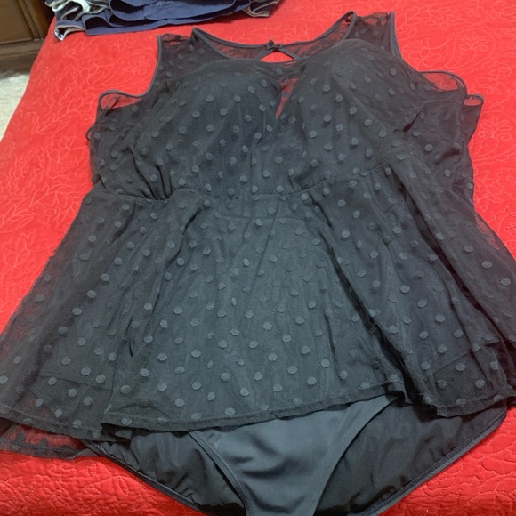 Torrid PreOwned Black SwimSuit 1 Piece Excellent Condition. No labels Size 3/3X - Picture 5 of 15